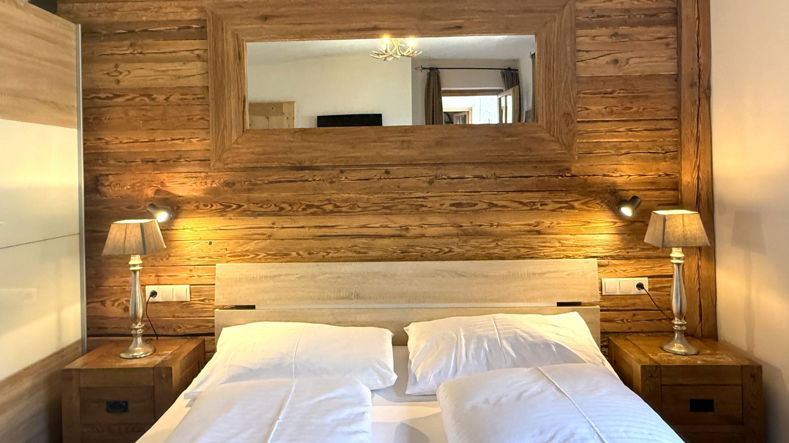 Heidi Chalet, Austria