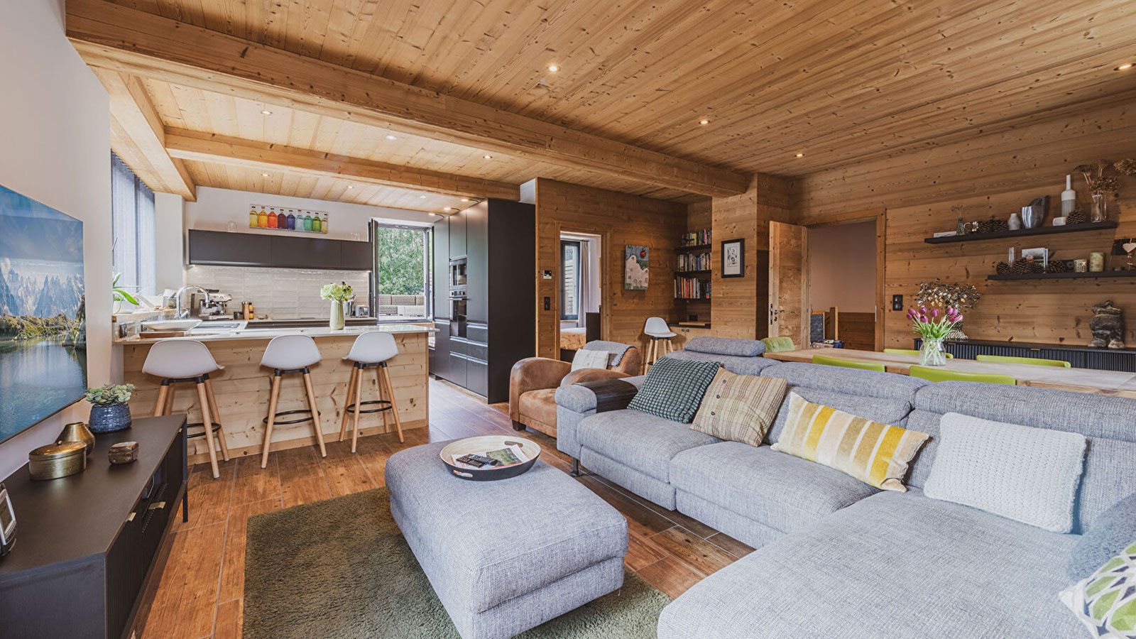 Emily Apartments, France