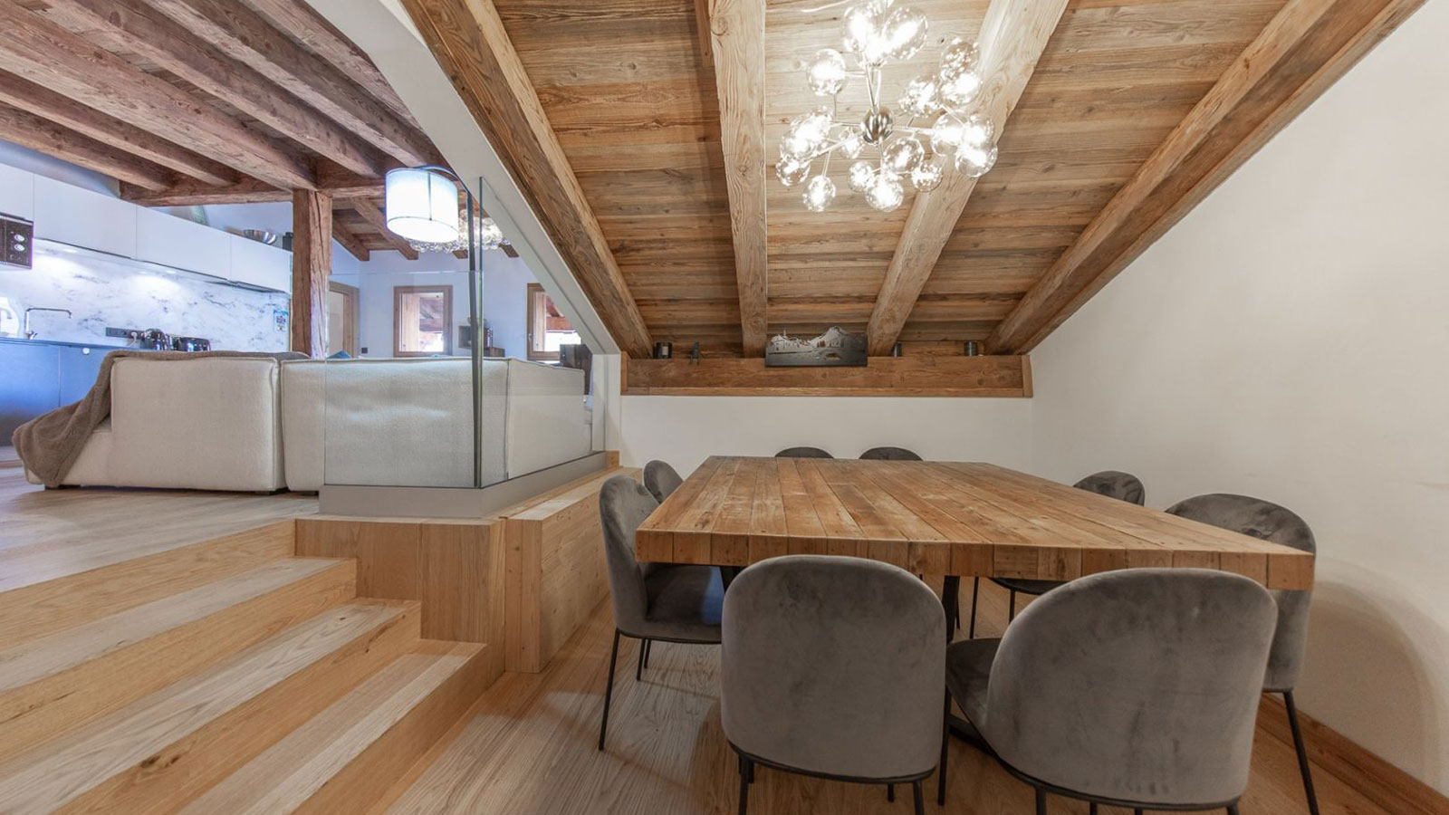 Lara Apartments, France