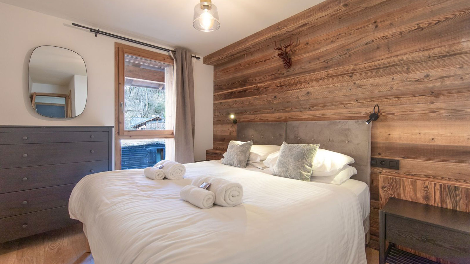 Lara Apartments, France