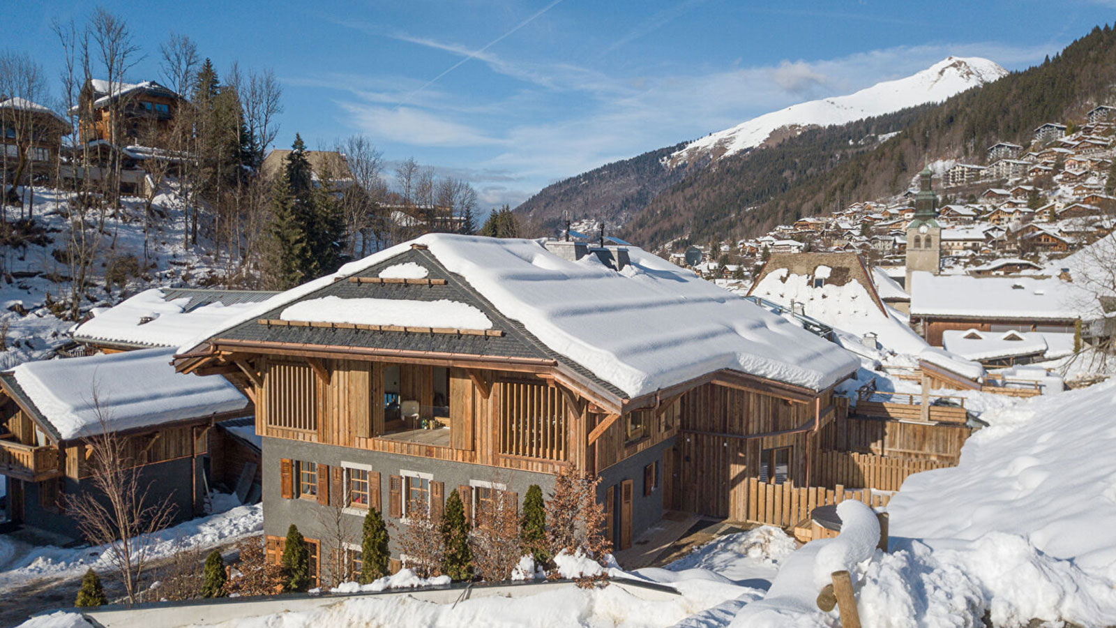 Lara Apartments, France