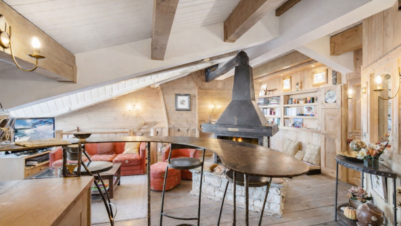 Nina Apartments, France