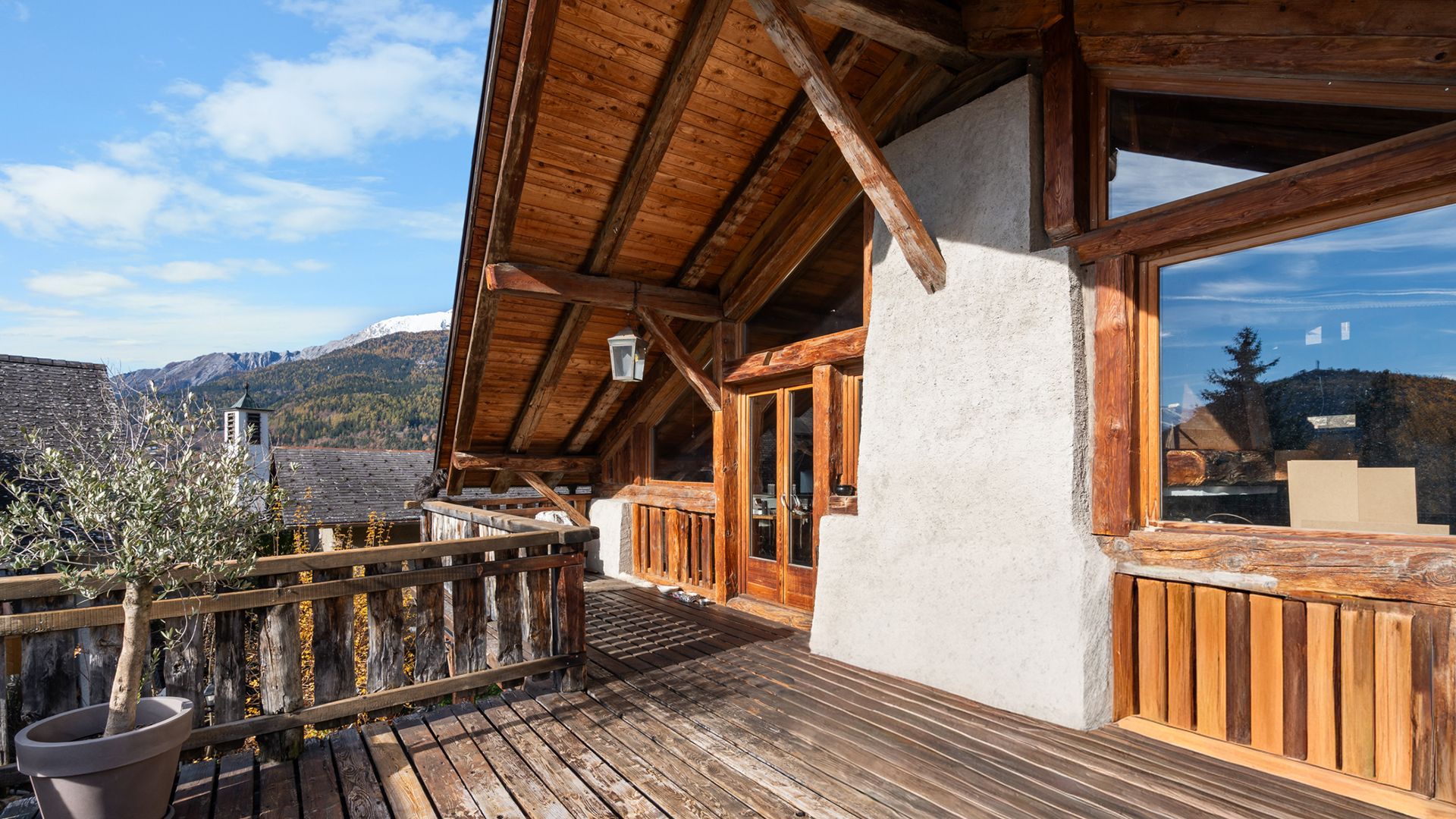 La Grange Apartments, Switzerland