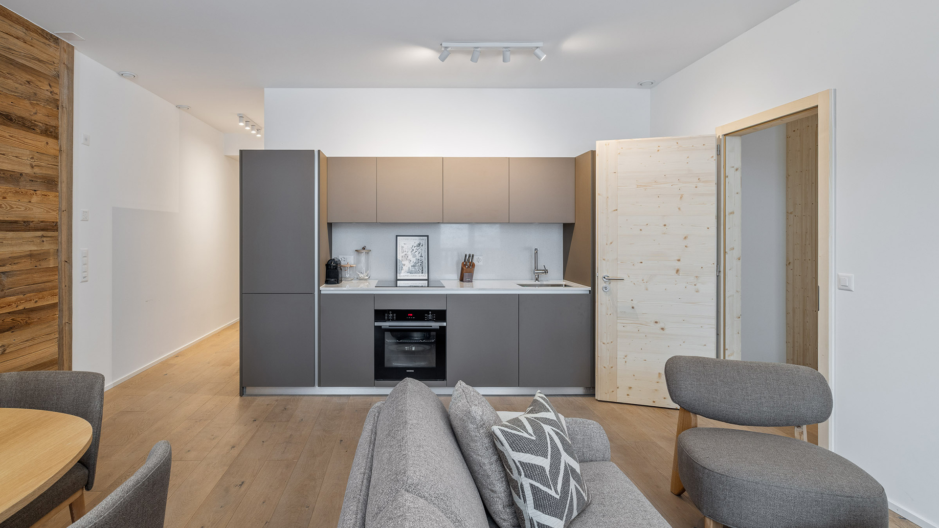 La Residence Apartments, Zwitserland