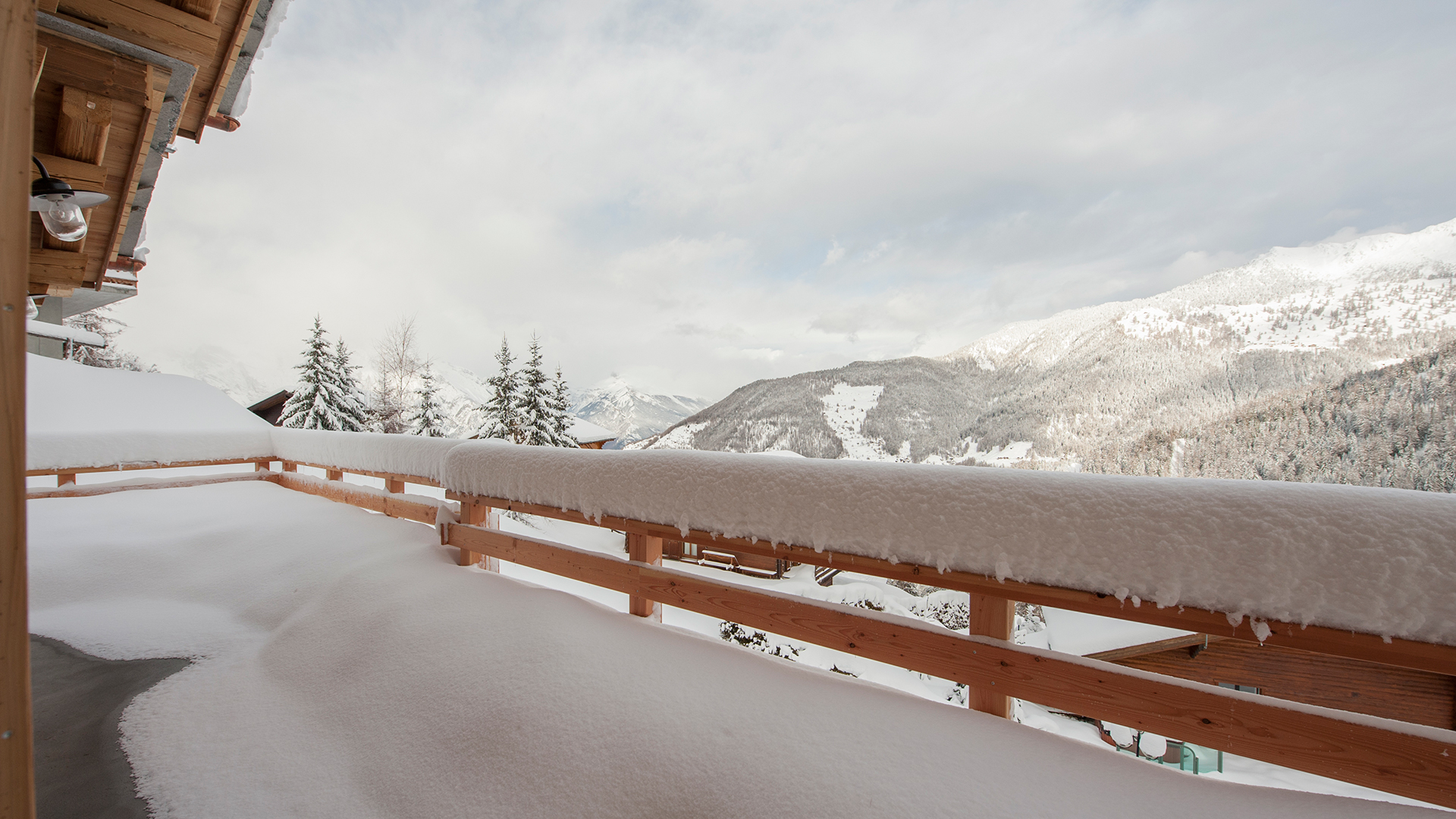 Chalet Nesoya Chalet, Switzerland