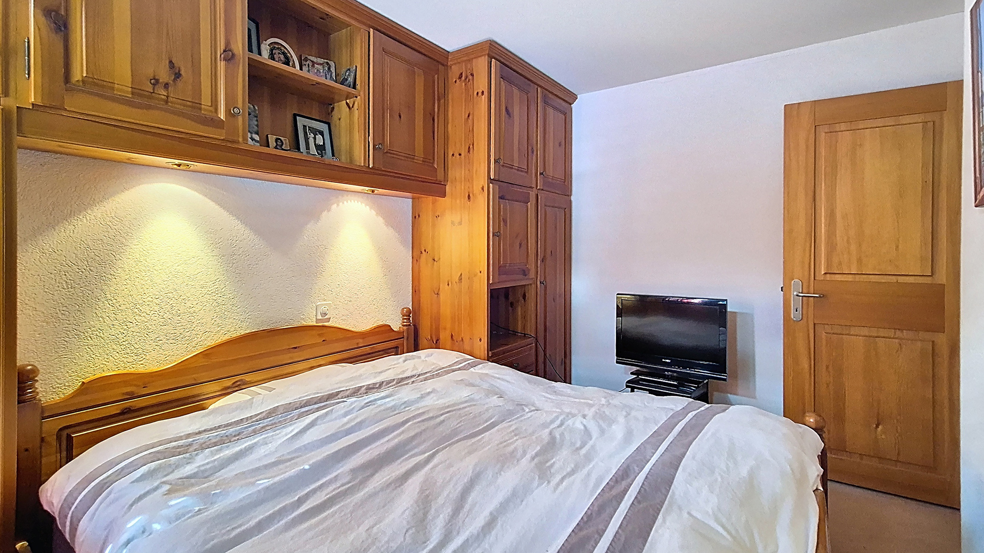 Orchis 24 Apartments, Switzerland