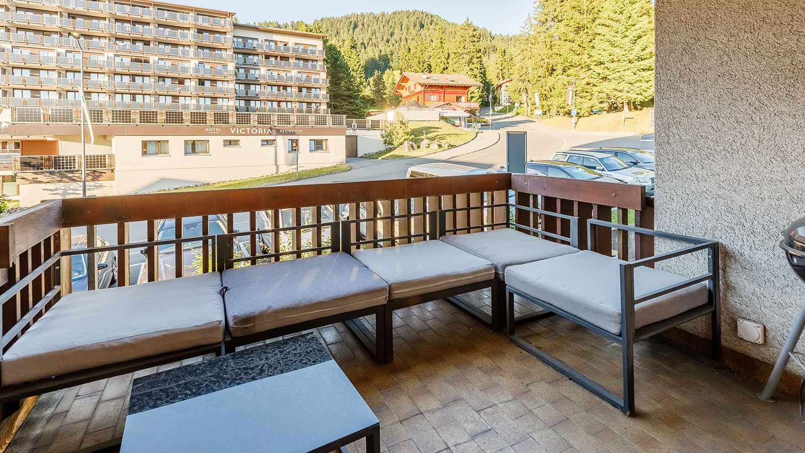 Dryades 9 Apartments, Switzerland