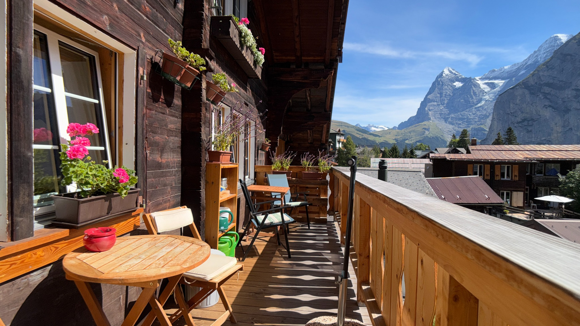Alpengluhn Chalet, Switzerland