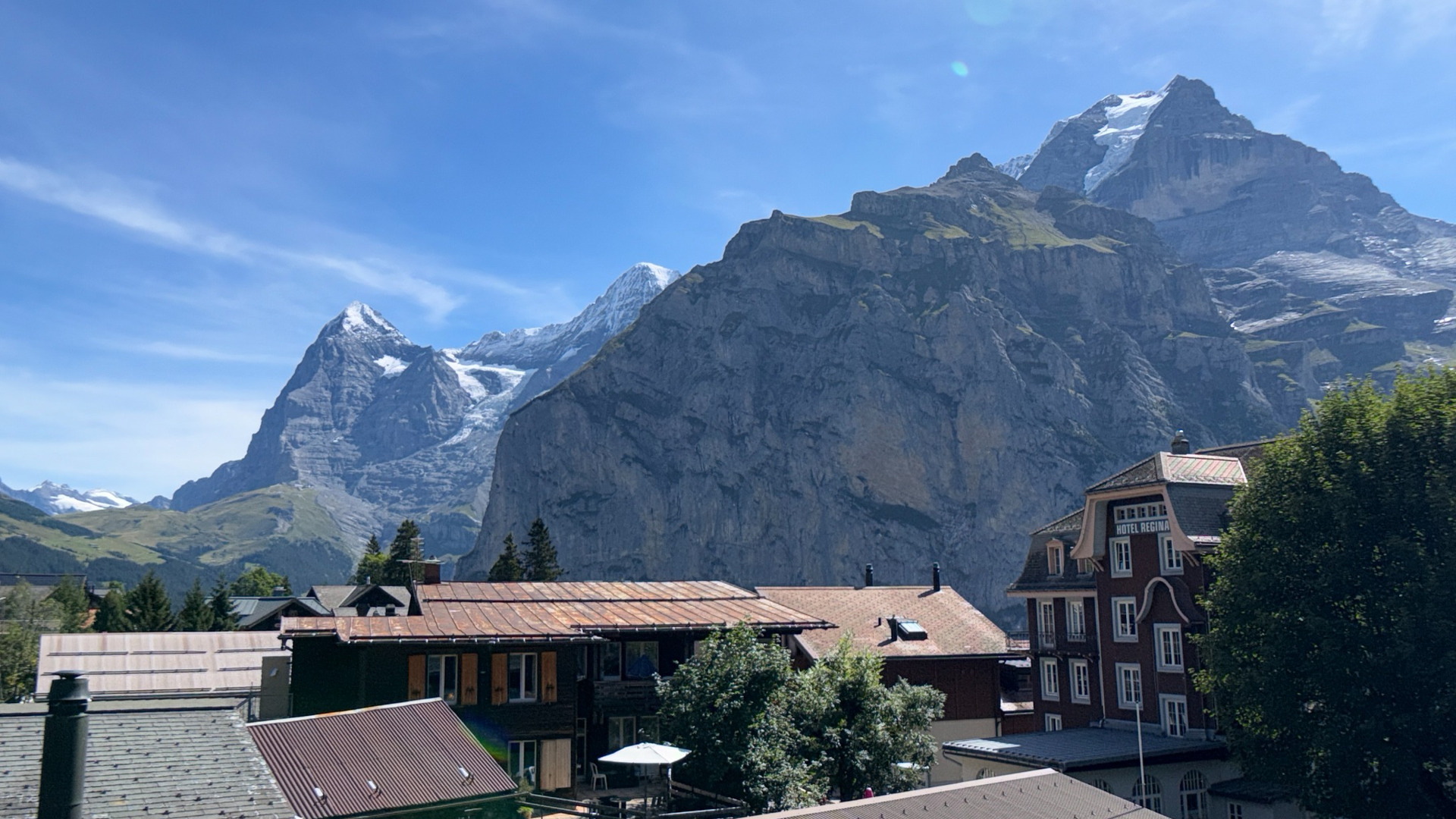 Alpengluhn Chalet, Switzerland