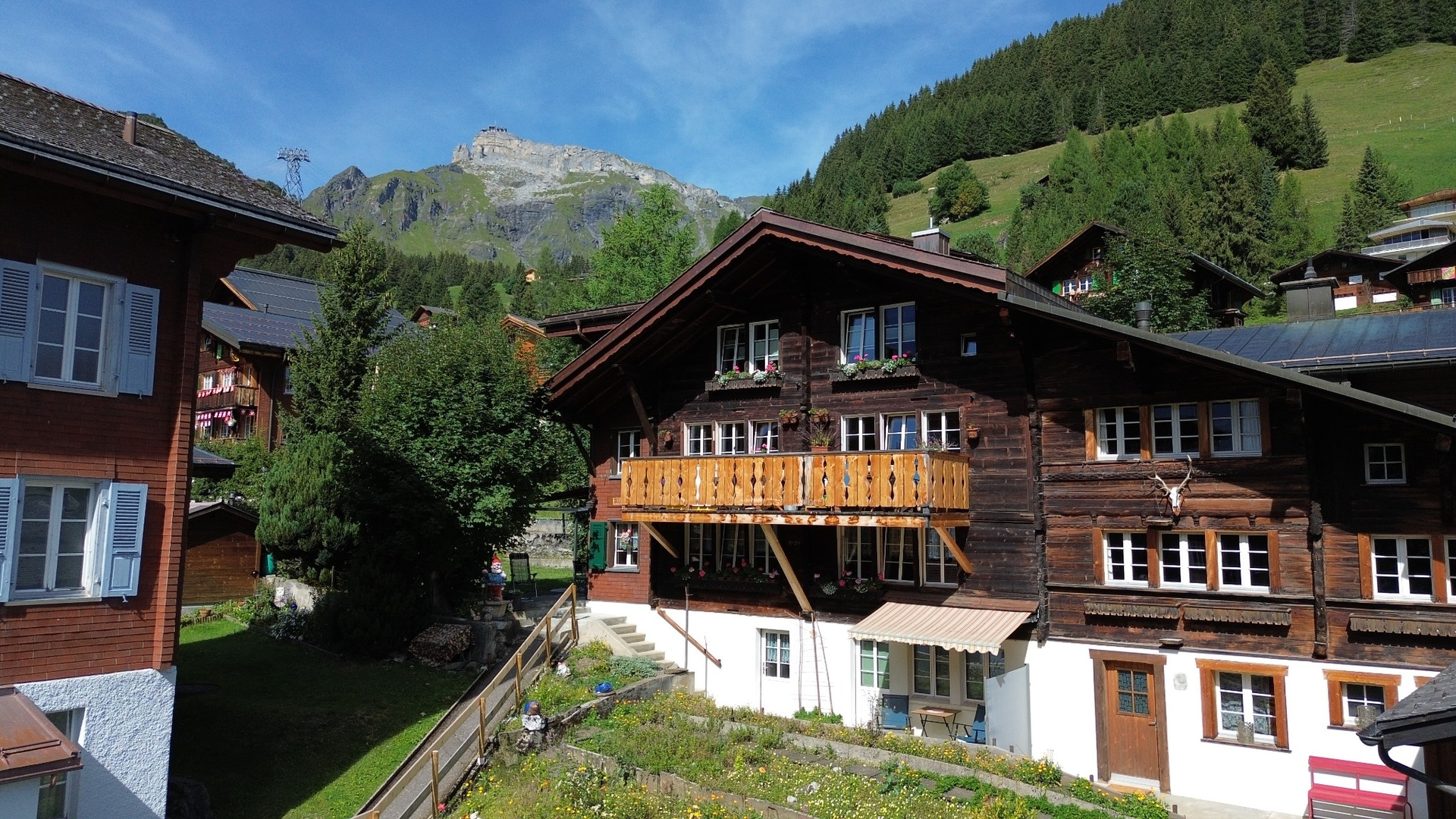 Alpengluhn Chalet, Switzerland