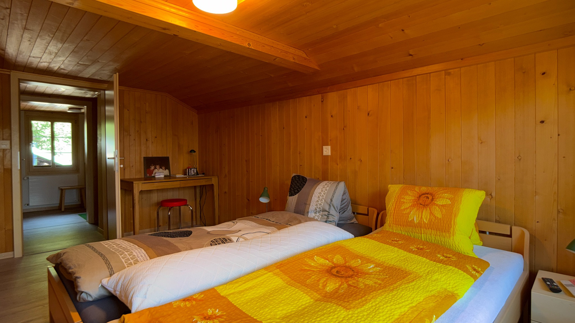 Alpengluhn Chalet, Switzerland