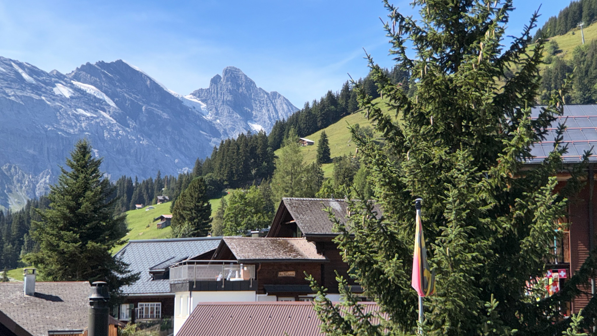 Alpengluhn Chalet, Switzerland