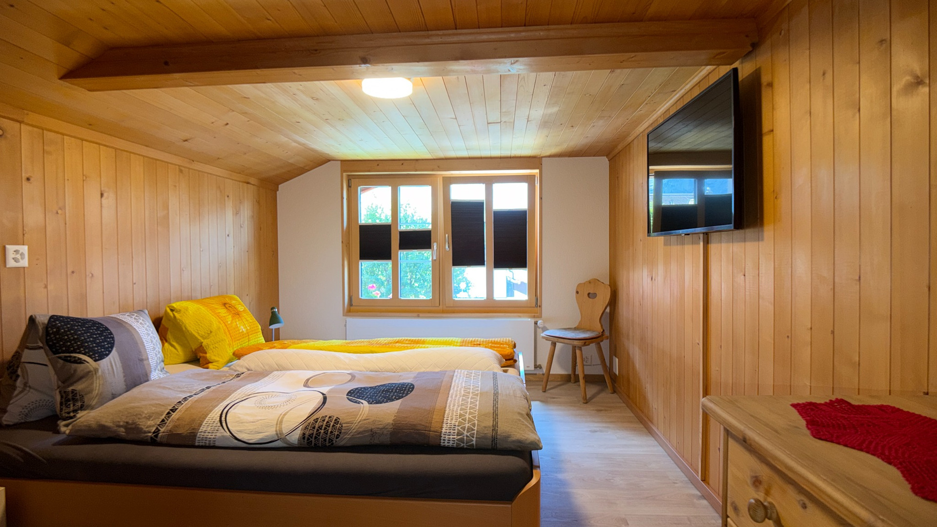 Alpengluhn Chalet, Switzerland