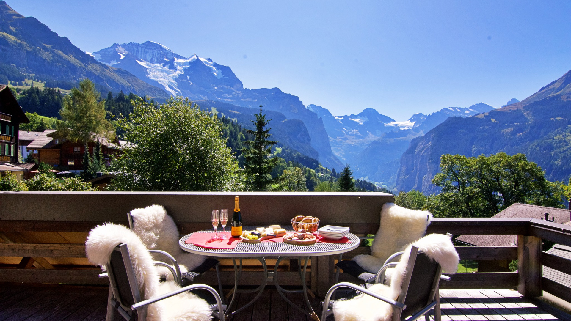 Montana Apartments, Switzerland