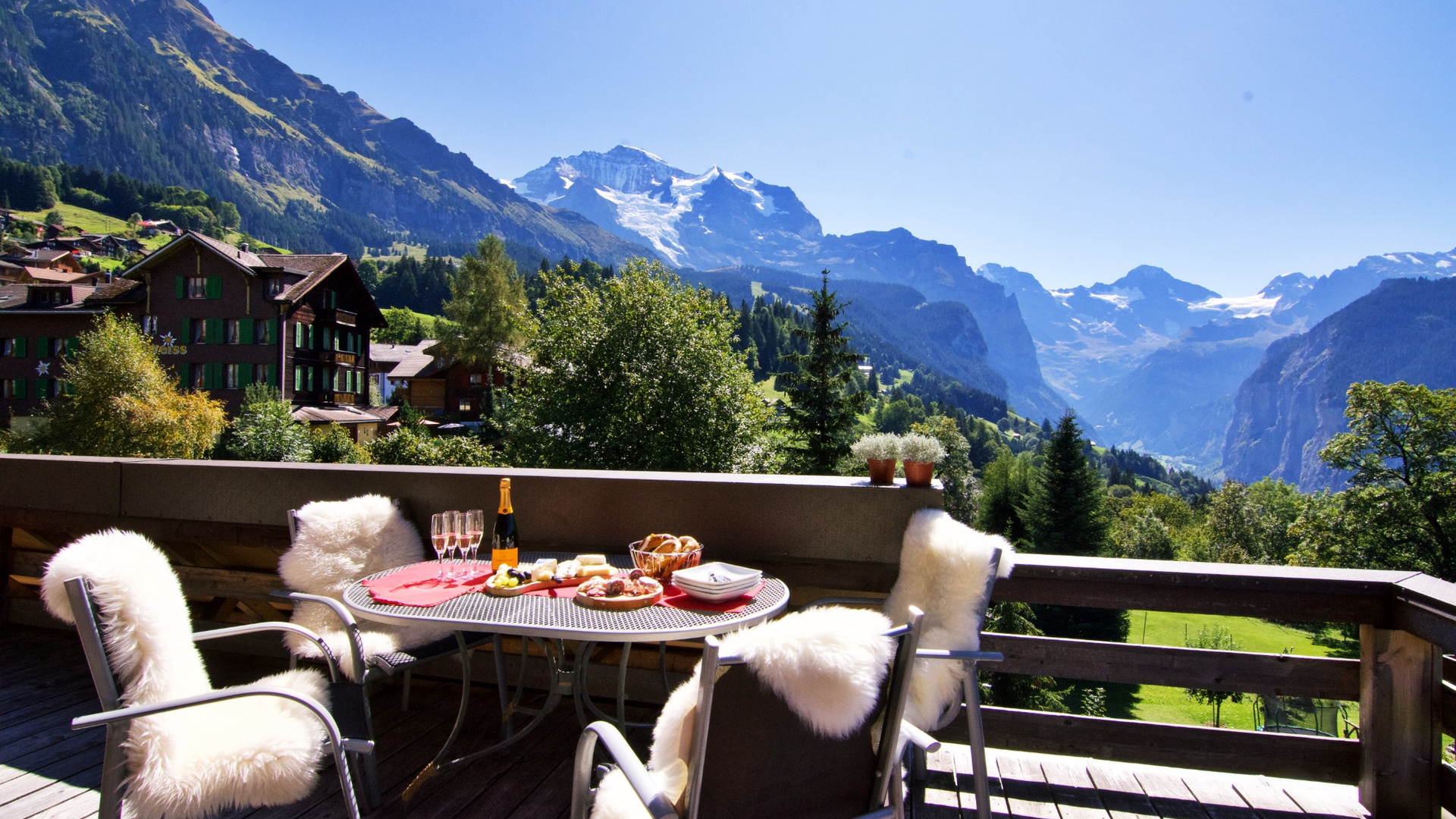 Montana Apartments, Switzerland